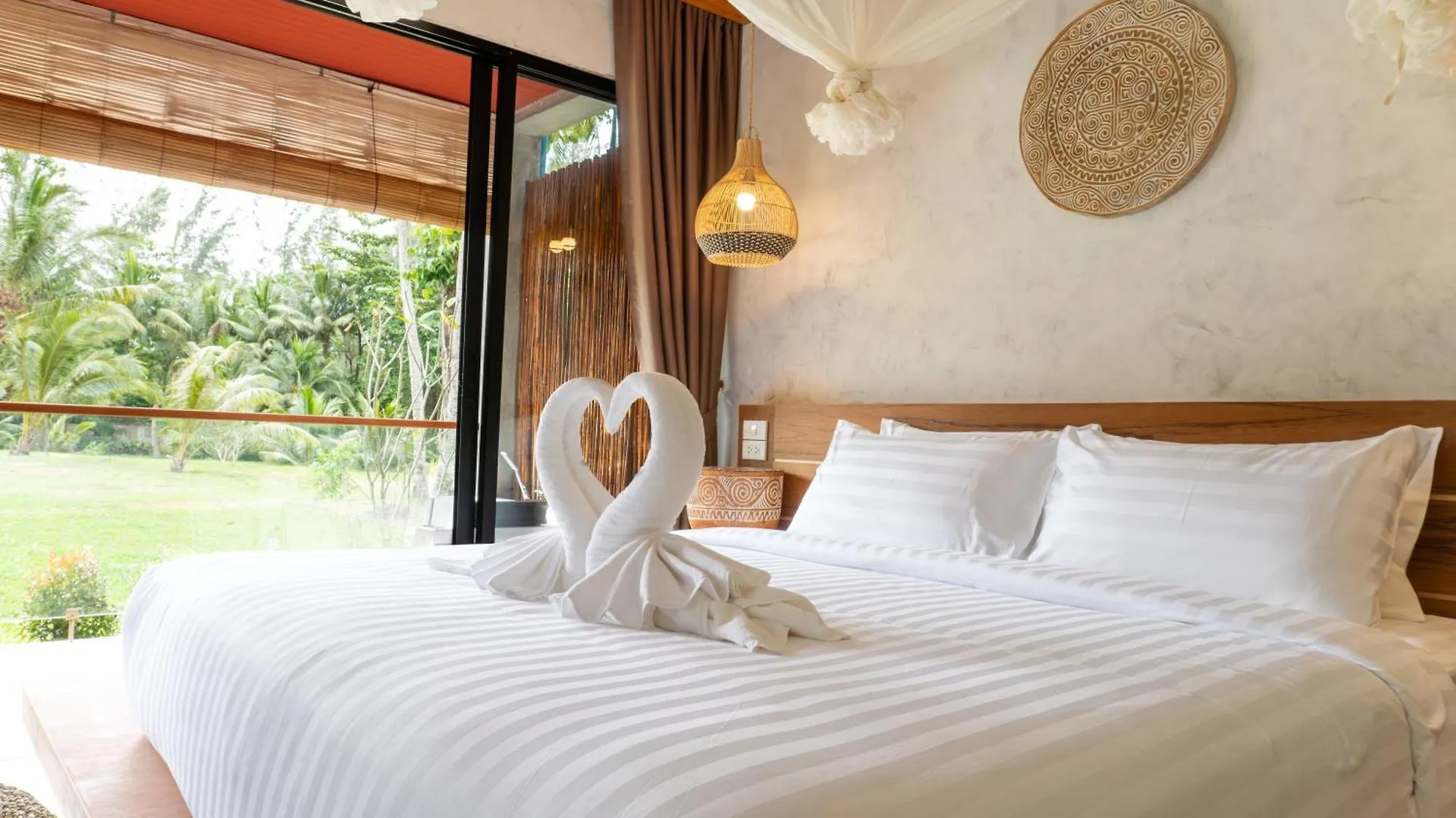 Long Beach Chalet - Sha Extra Plus Hotel Koh Lanta