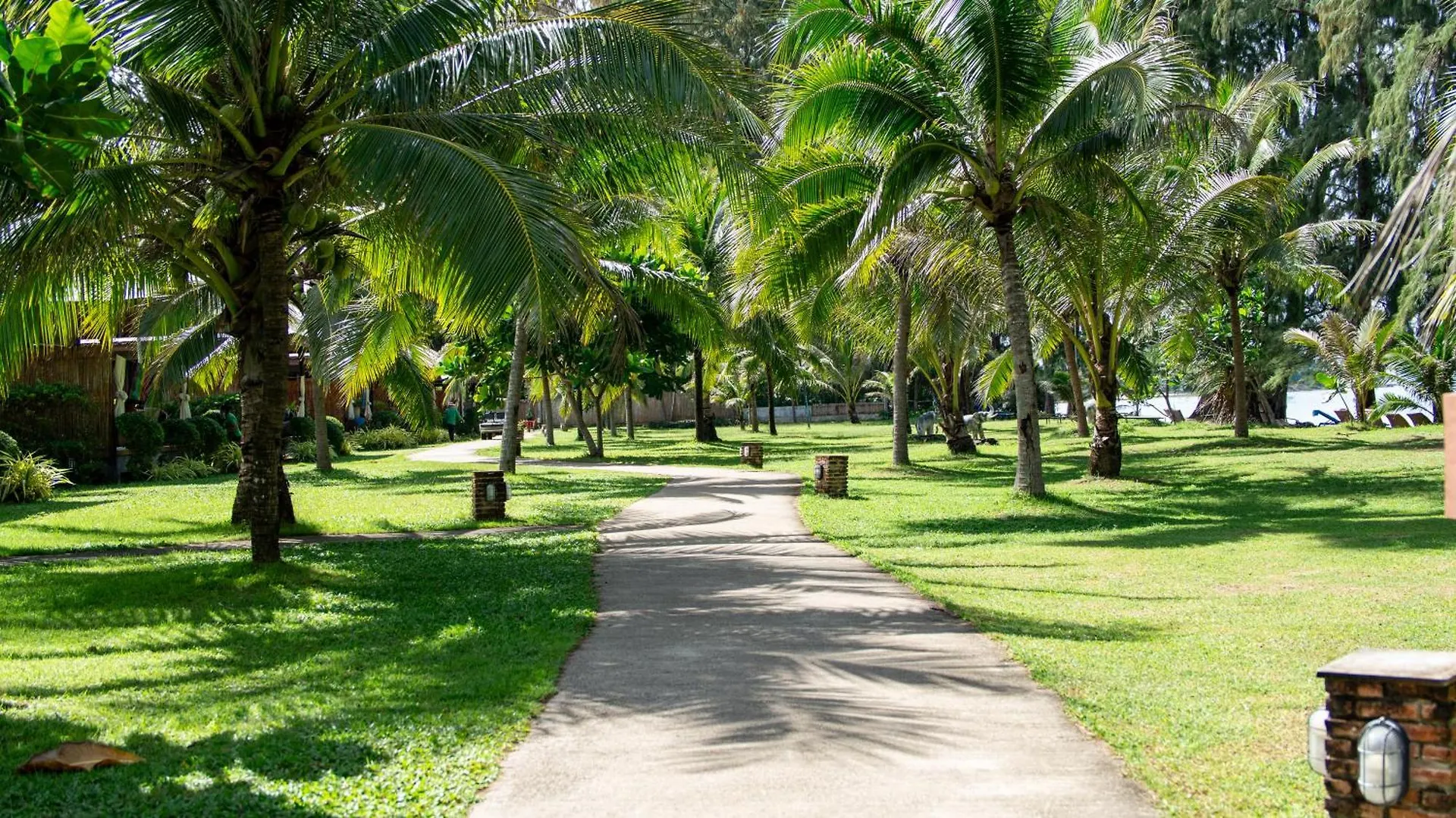 Long Beach Chalet - Sha Extra Plus Koh Lanta Holiday park